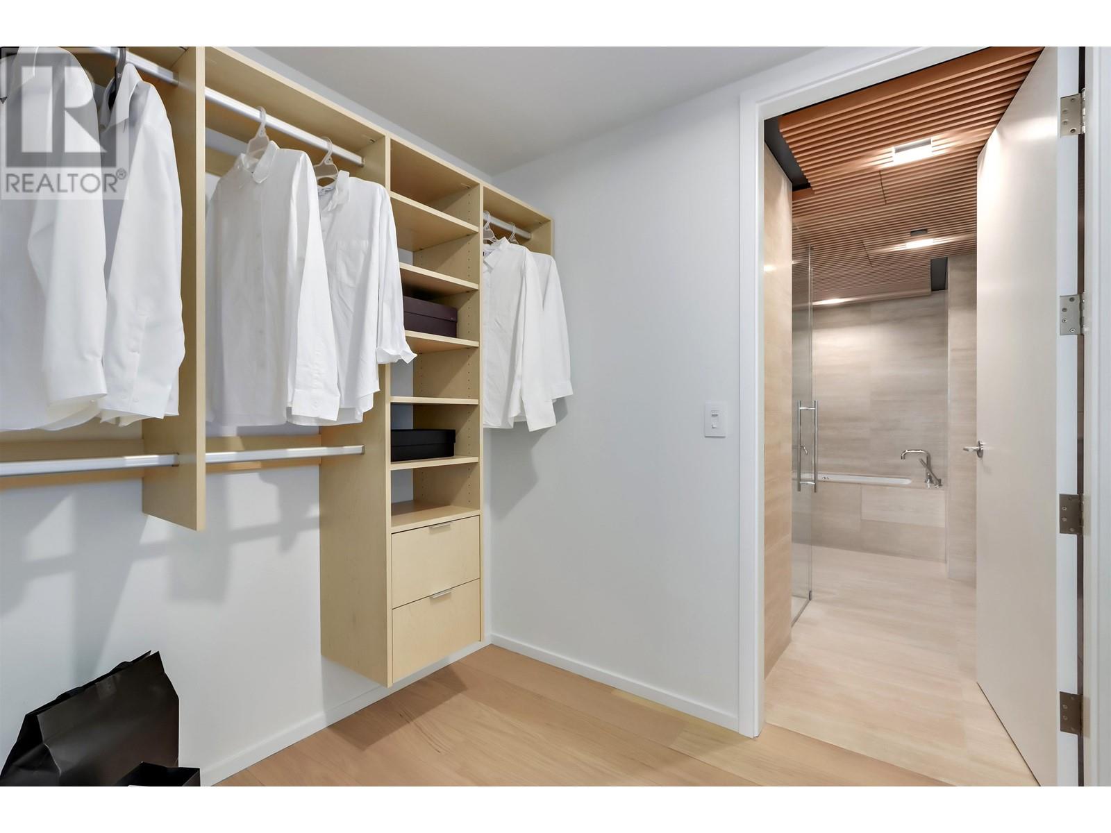 Listing Picture 11 of 20 : 705 1568 ALBERNI STREET, Vancouver / 溫哥華 - 魯藝地產 Yvonne Lu Group - MLS Medallion Club Member