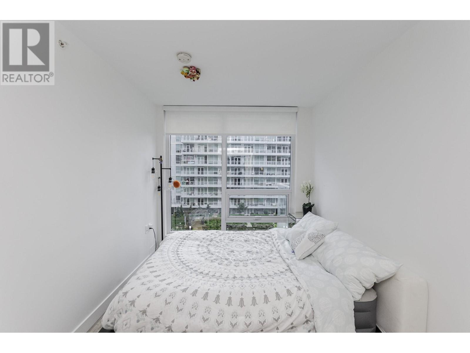 Listing Picture 13 of 32 : 755 6328 NO. 3 ROAD, Richmond / 烈治文 - 魯藝地產 Yvonne Lu Group - MLS Medallion Club Member