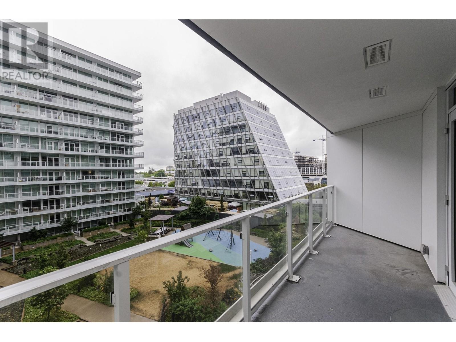 Listing Picture 17 of 32 : 755 6328 NO. 3 ROAD, Richmond / 烈治文 - 魯藝地產 Yvonne Lu Group - MLS Medallion Club Member