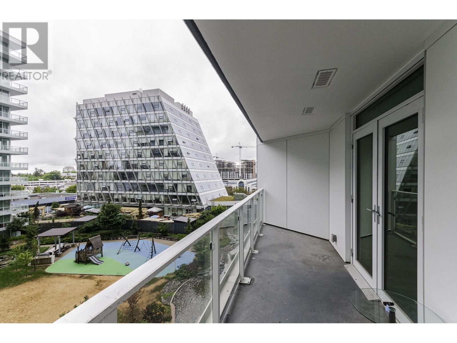Listing Picture 18 of 32 : 755 6328 NO. 3 ROAD, Richmond / 烈治文 - 魯藝地產 Yvonne Lu Group - MLS Medallion Club Member