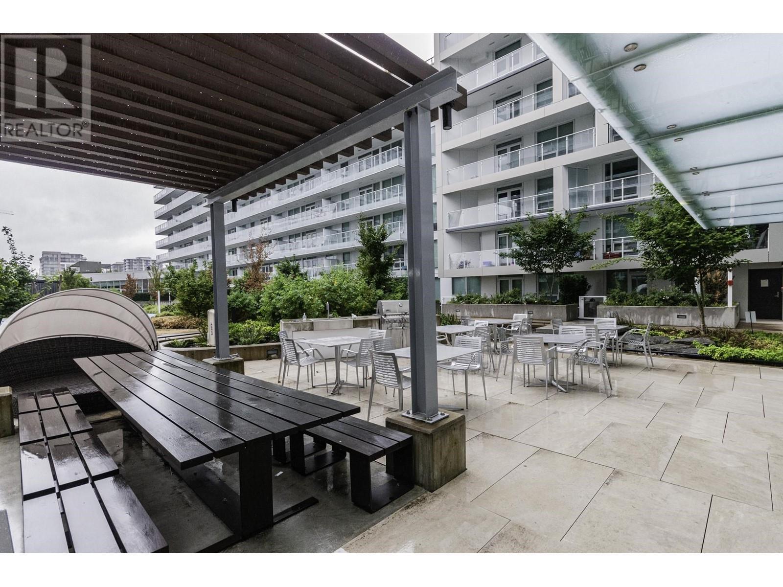 Listing Picture 26 of 32 : 755 6328 NO. 3 ROAD, Richmond / 烈治文 - 魯藝地產 Yvonne Lu Group - MLS Medallion Club Member