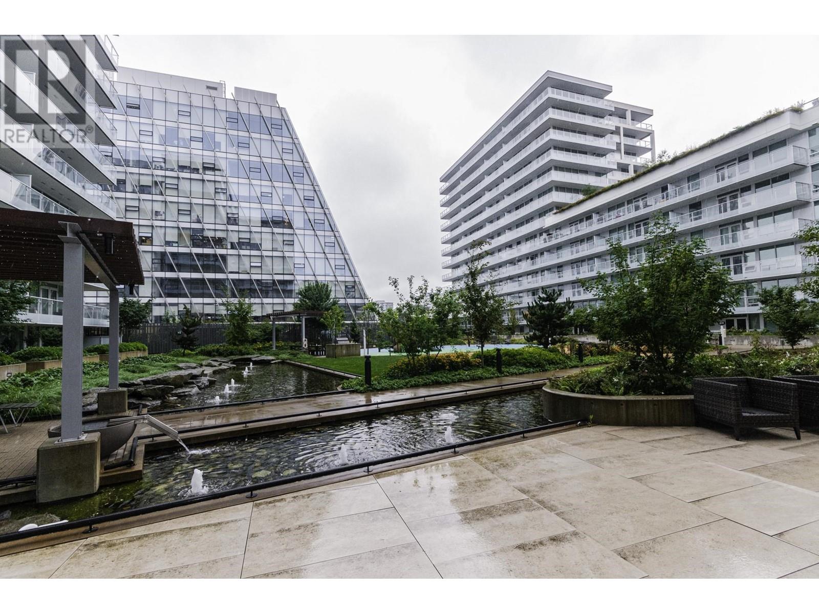 Listing Picture 28 of 32 : 755 6328 NO. 3 ROAD, Richmond / 烈治文 - 魯藝地產 Yvonne Lu Group - MLS Medallion Club Member