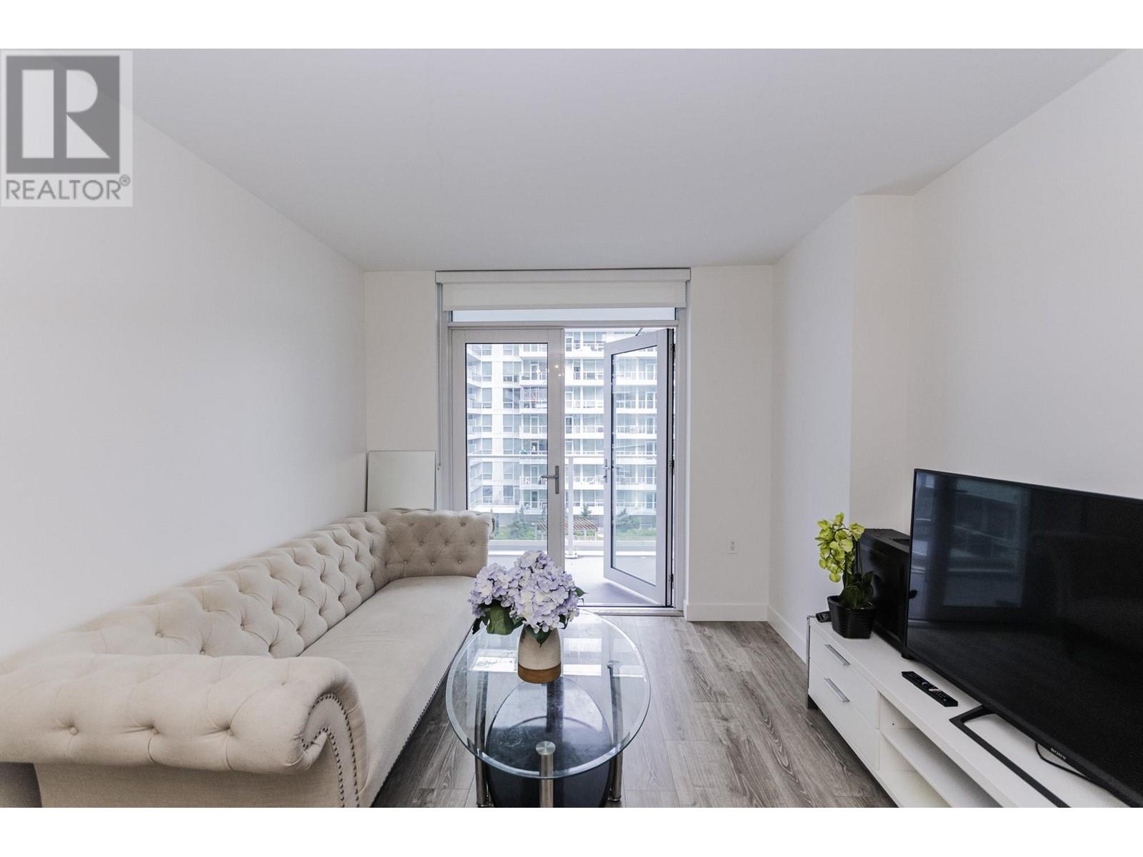 Listing Picture 3 of 32 : 755 6328 NO. 3 ROAD, Richmond / 烈治文 - 魯藝地產 Yvonne Lu Group - MLS Medallion Club Member