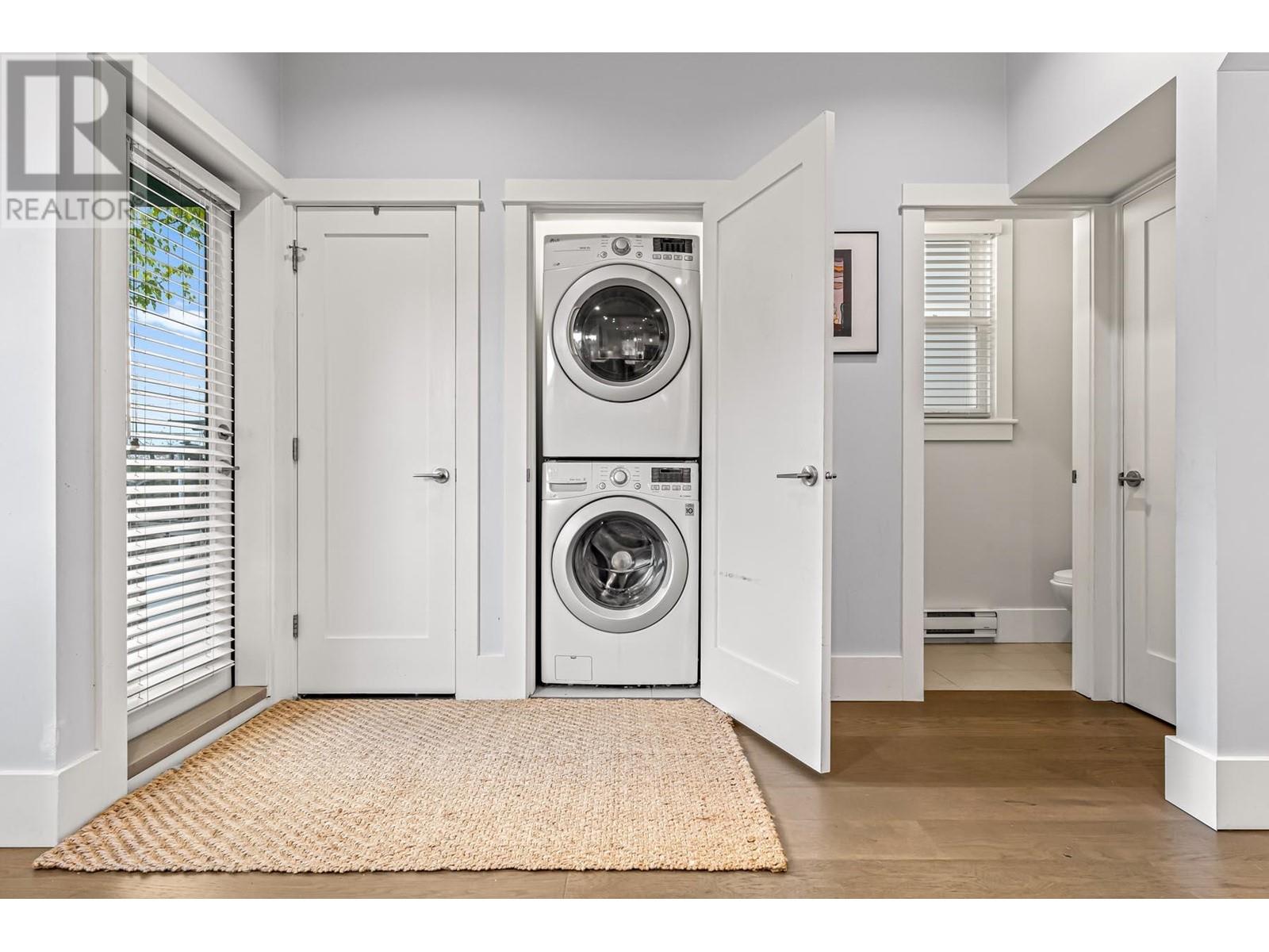 Listing Picture 16 of 36 : 437 VERNON DRIVE, Vancouver / 溫哥華 - 魯藝地產 Yvonne Lu Group - MLS Medallion Club Member