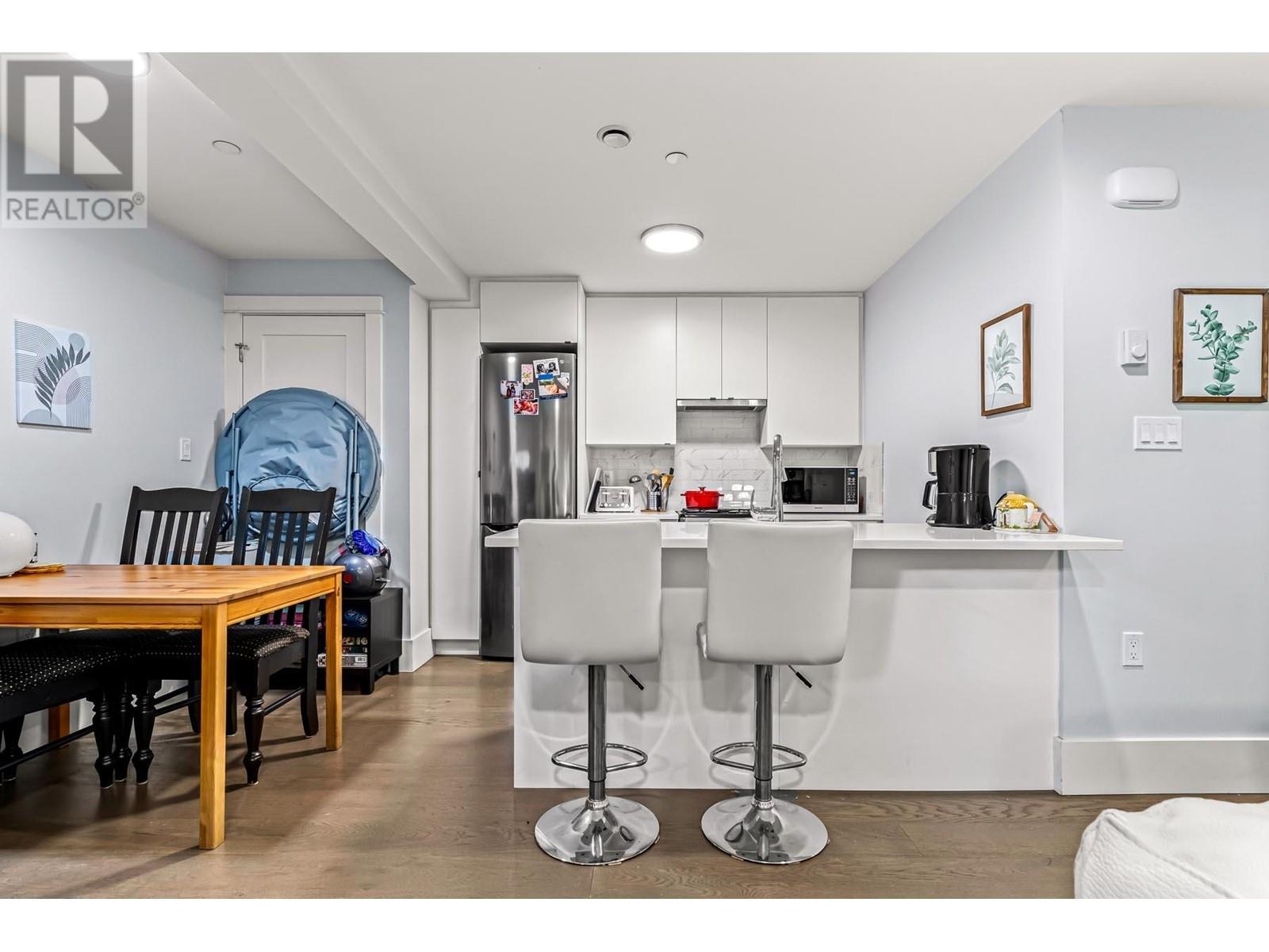 Listing Picture 28 of 36 : 437 VERNON DRIVE, Vancouver / 溫哥華 - 魯藝地產 Yvonne Lu Group - MLS Medallion Club Member