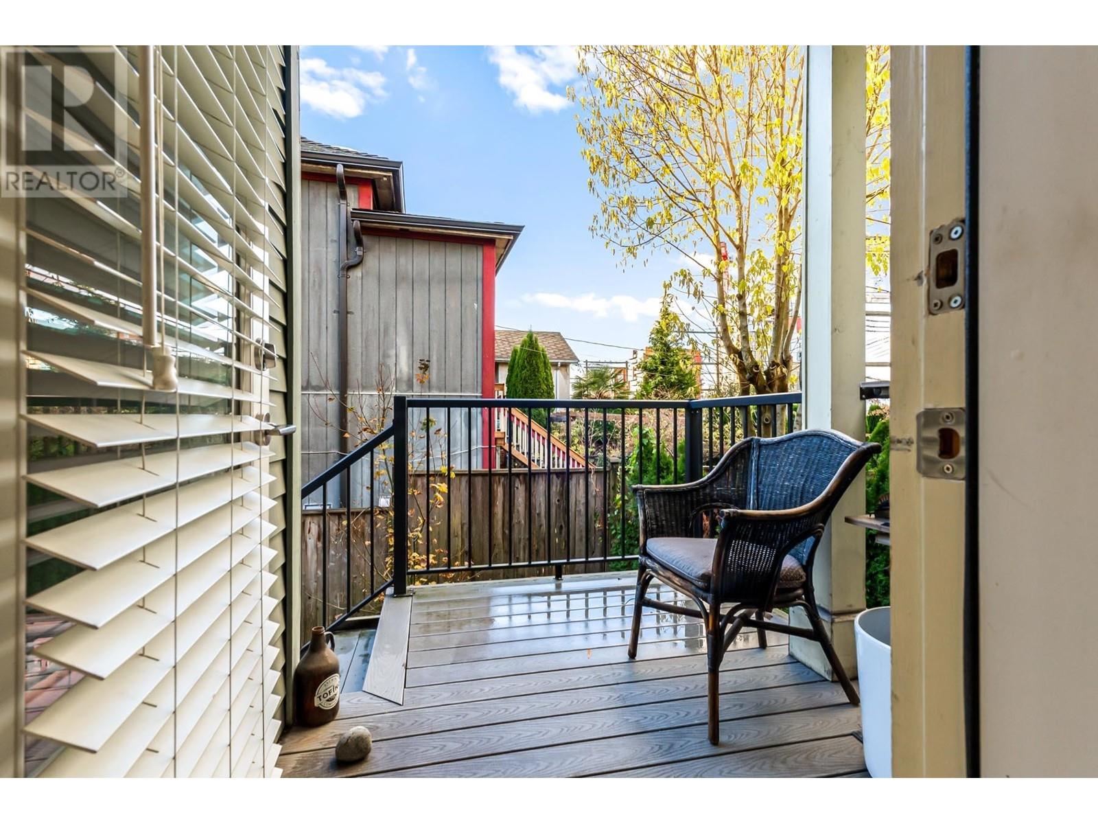 Listing Picture 33 of 36 : 437 VERNON DRIVE, Vancouver / 溫哥華 - 魯藝地產 Yvonne Lu Group - MLS Medallion Club Member