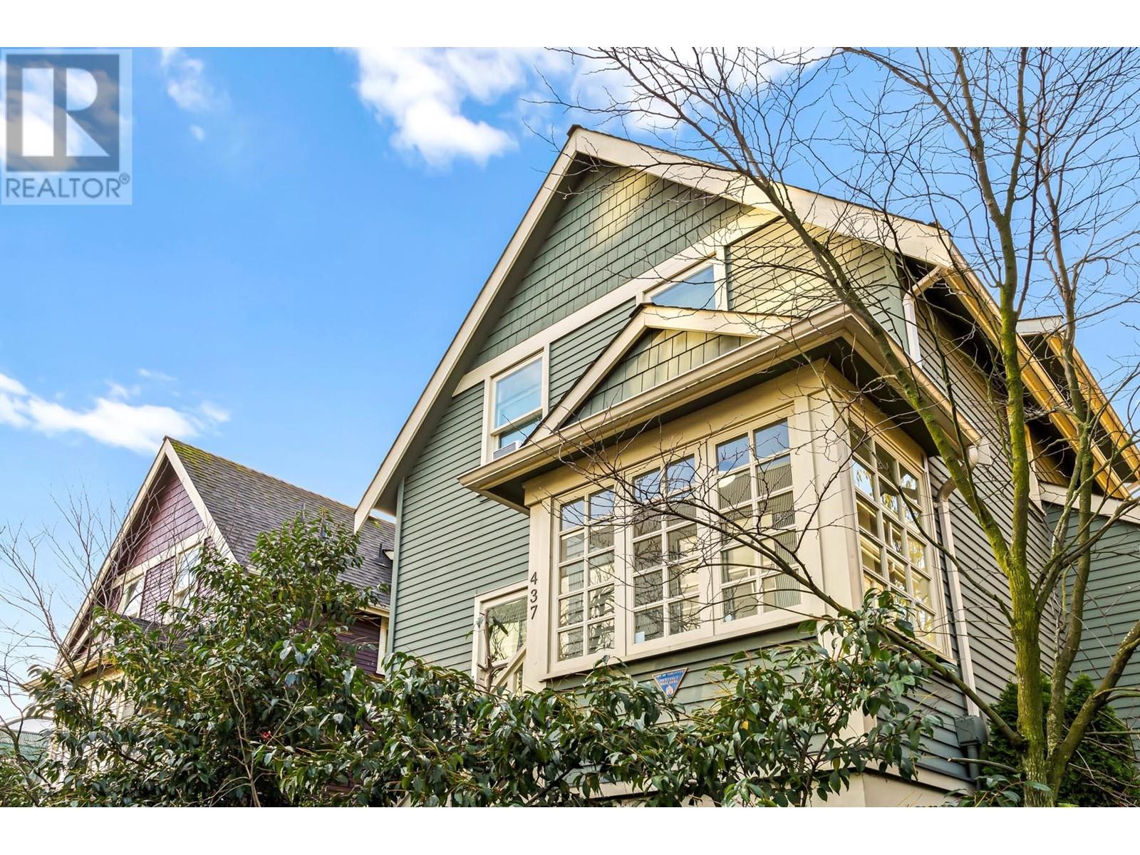 Listing Picture 35 of 36 : 437 VERNON DRIVE, Vancouver / 溫哥華 - 魯藝地產 Yvonne Lu Group - MLS Medallion Club Member