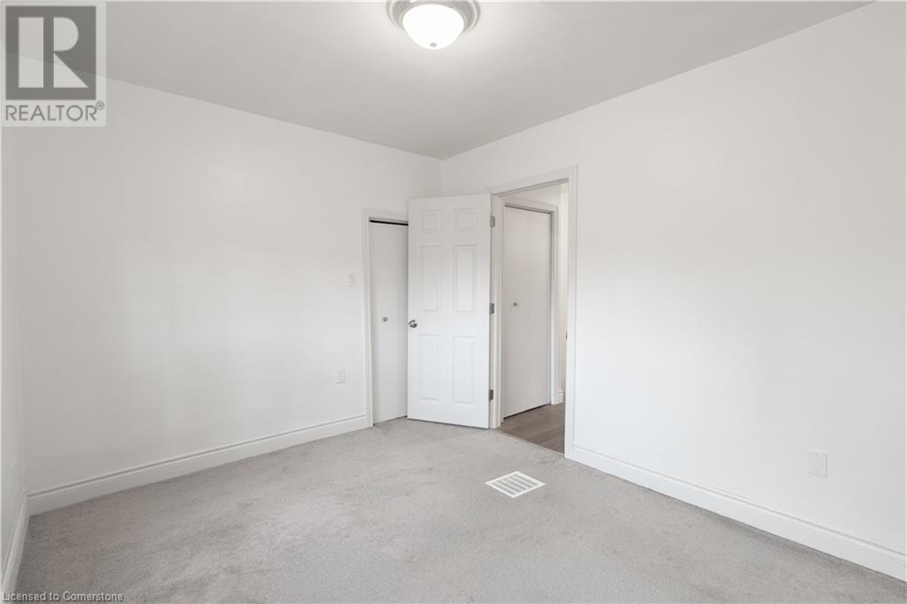 30 Graham Avenue N, Hamilton, Ontario  L8H 4J7 - Photo 17 - 40679078