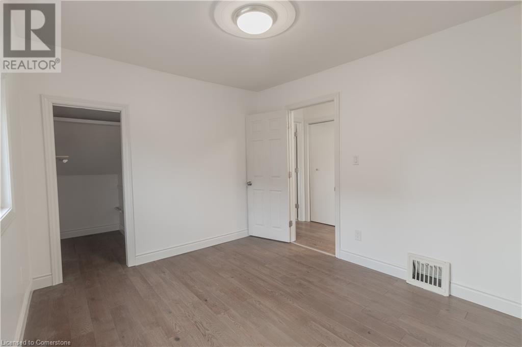 30 Graham Avenue N, Hamilton, Ontario  L8H 4J7 - Photo 16 - 40679078