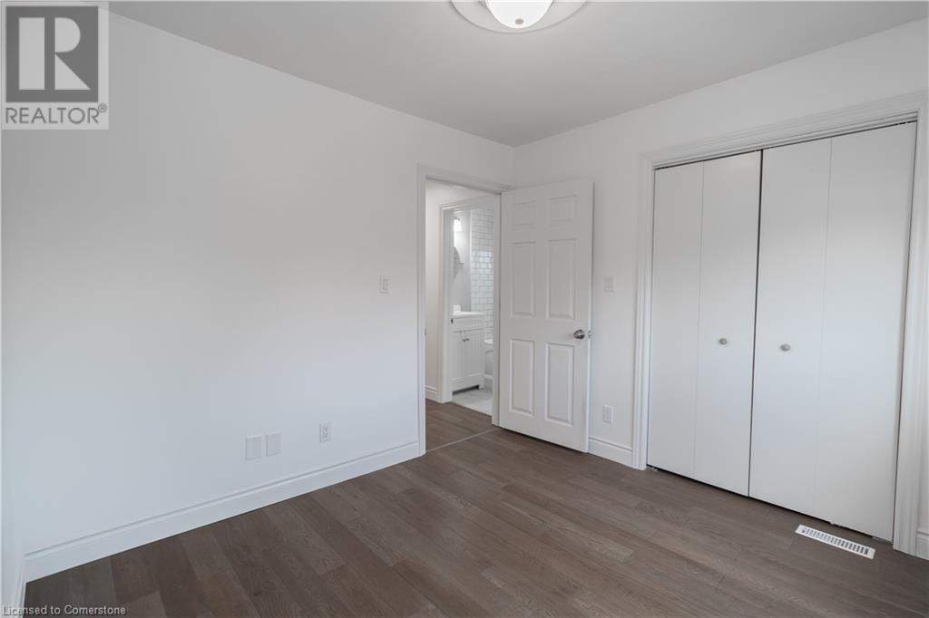 30 Graham Avenue N, Hamilton, Ontario  L8H 4J7 - Photo 13 - 40679078