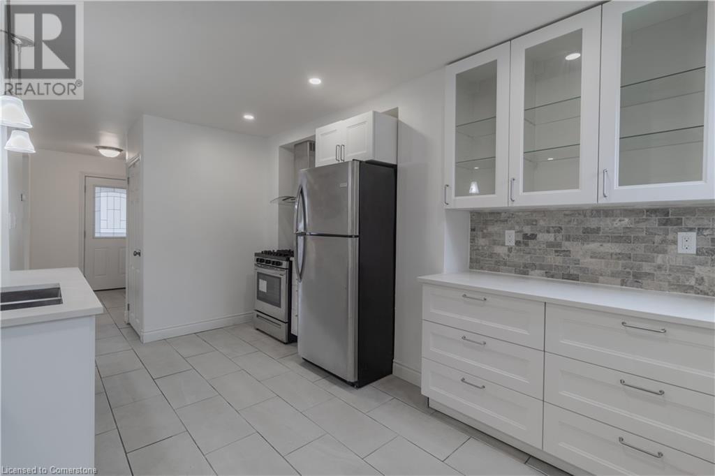 30 Graham Avenue N, Hamilton, Ontario  L8H 4J7 - Photo 10 - 40679078