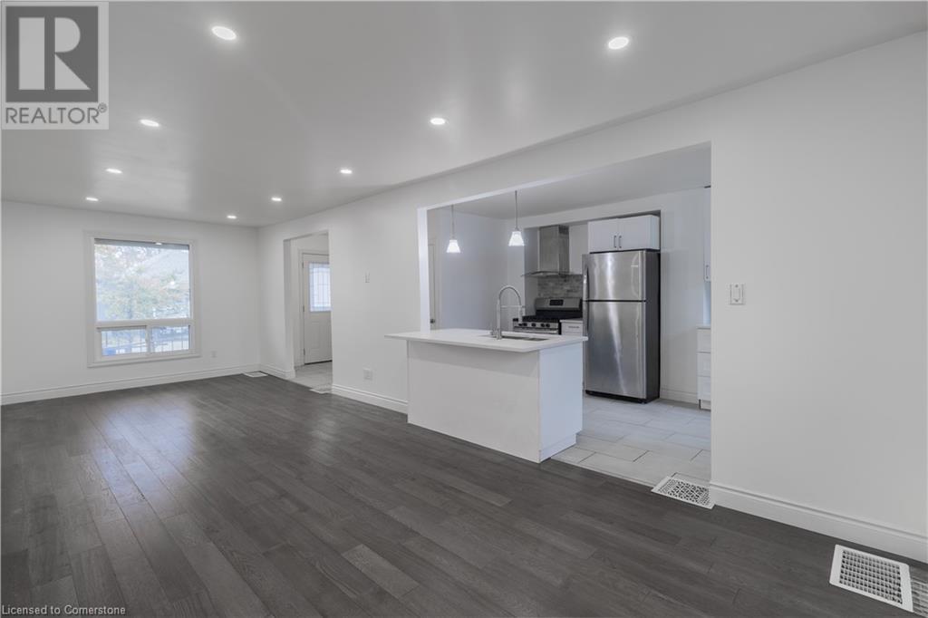 30 Graham Avenue N, Hamilton, Ontario  L8H 4J7 - Photo 7 - 40679078