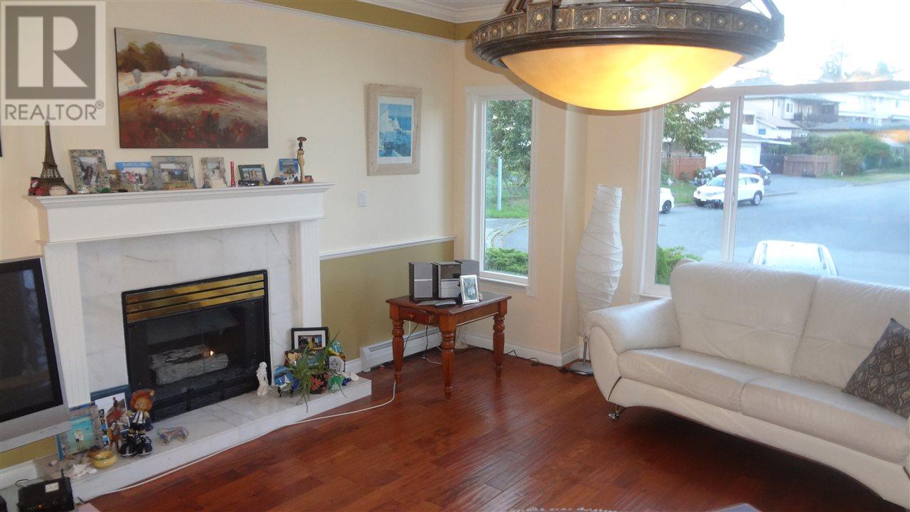 7280 15th Avenue, Burnaby, British Columbia  V3N 4Z7 - Photo 7 - R2272639