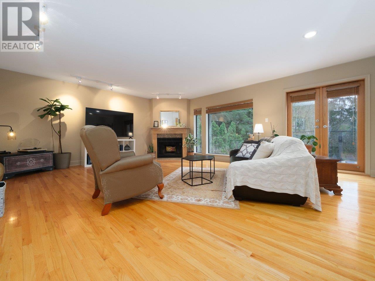 5615 Eagle Court, North Vancouver, British Columbia  V7R 4V4 - Photo 20 - R2933171