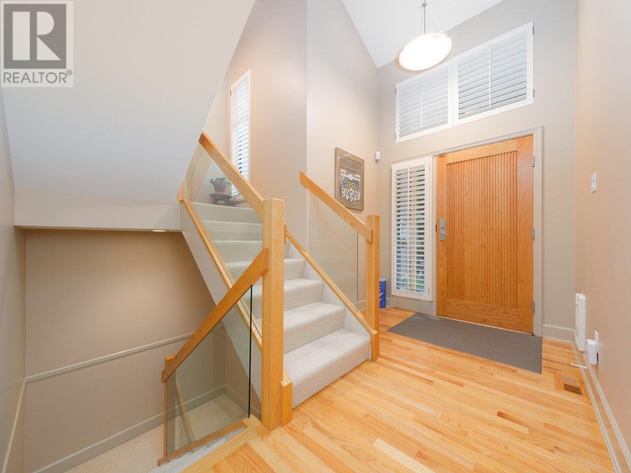 5615 Eagle Court, North Vancouver, British Columbia  V7R 4V4 - Photo 19 - R2933171