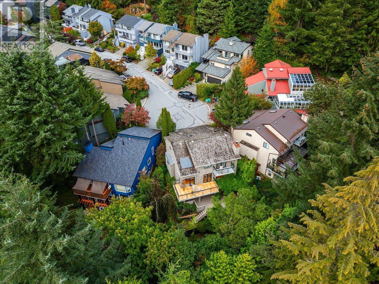 5615 Eagle Court, North Vancouver, British Columbia  V7R 4V4 - Photo 17 - R2933171