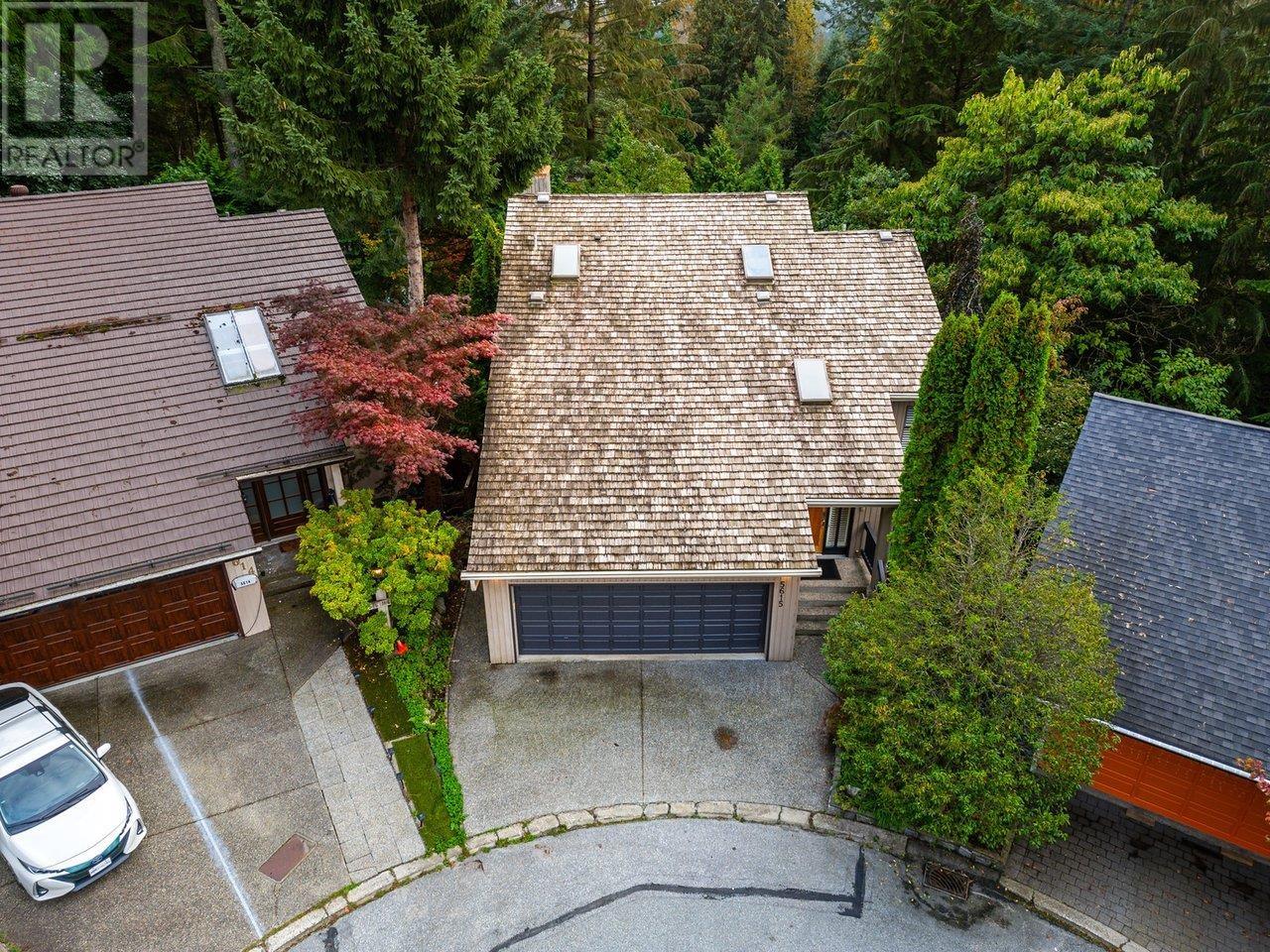 5615 Eagle Court, North Vancouver, British Columbia  V7R 4V4 - Photo 8 - R2933171