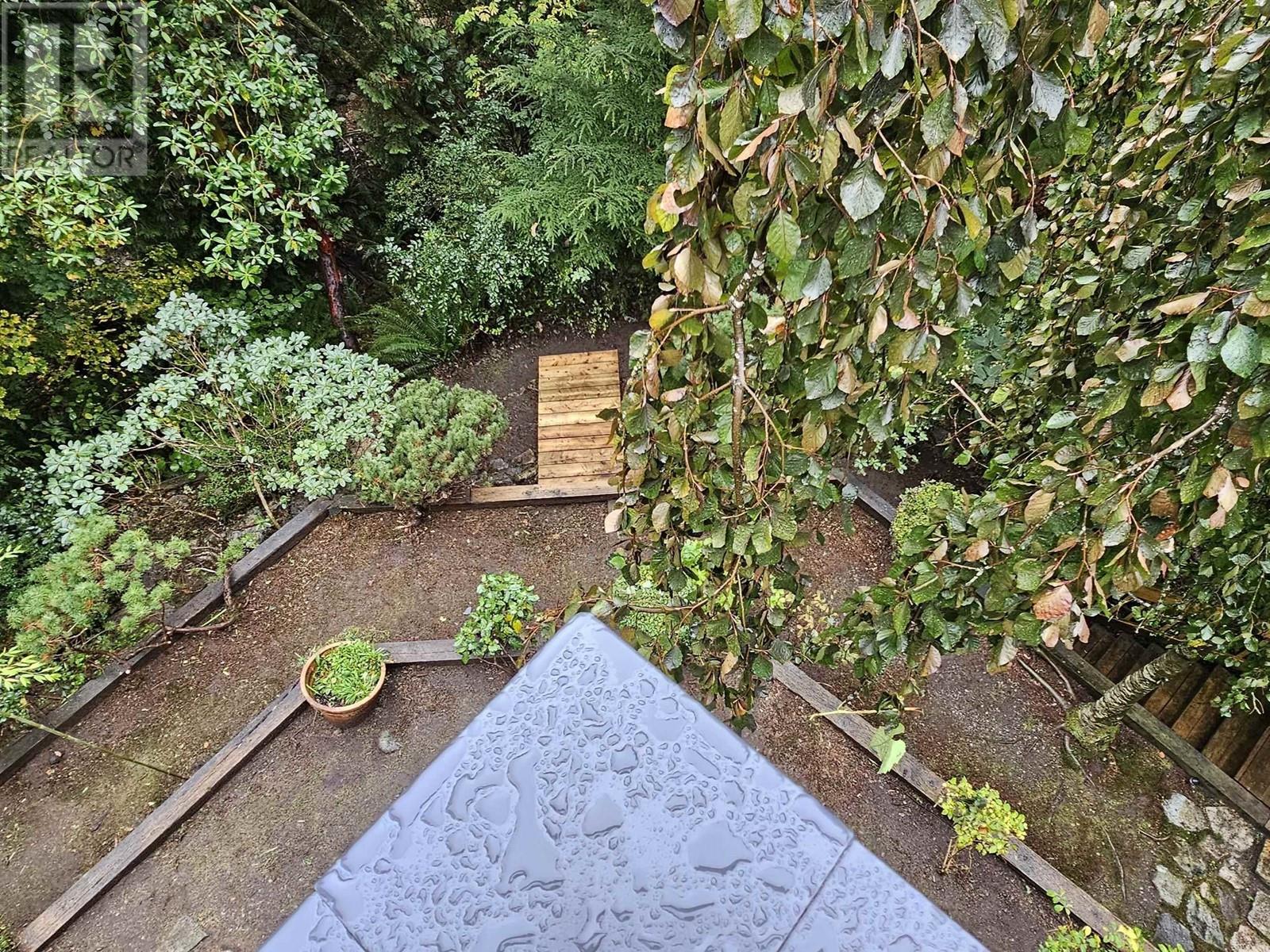 5615 Eagle Court, North Vancouver, British Columbia  V7R 4V4 - Photo 14 - R2933171