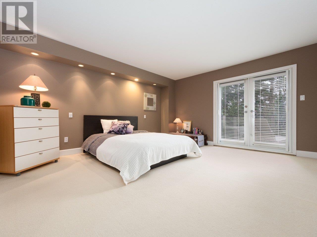 5615 Eagle Court, North Vancouver, British Columbia  V7R 4V4 - Photo 25 - R2933171