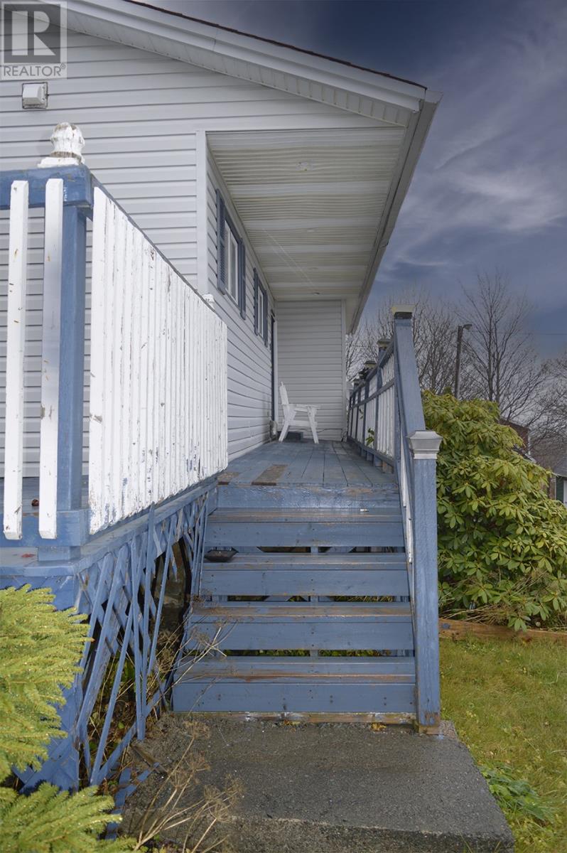 Property at 32 Bunker Hill image 4