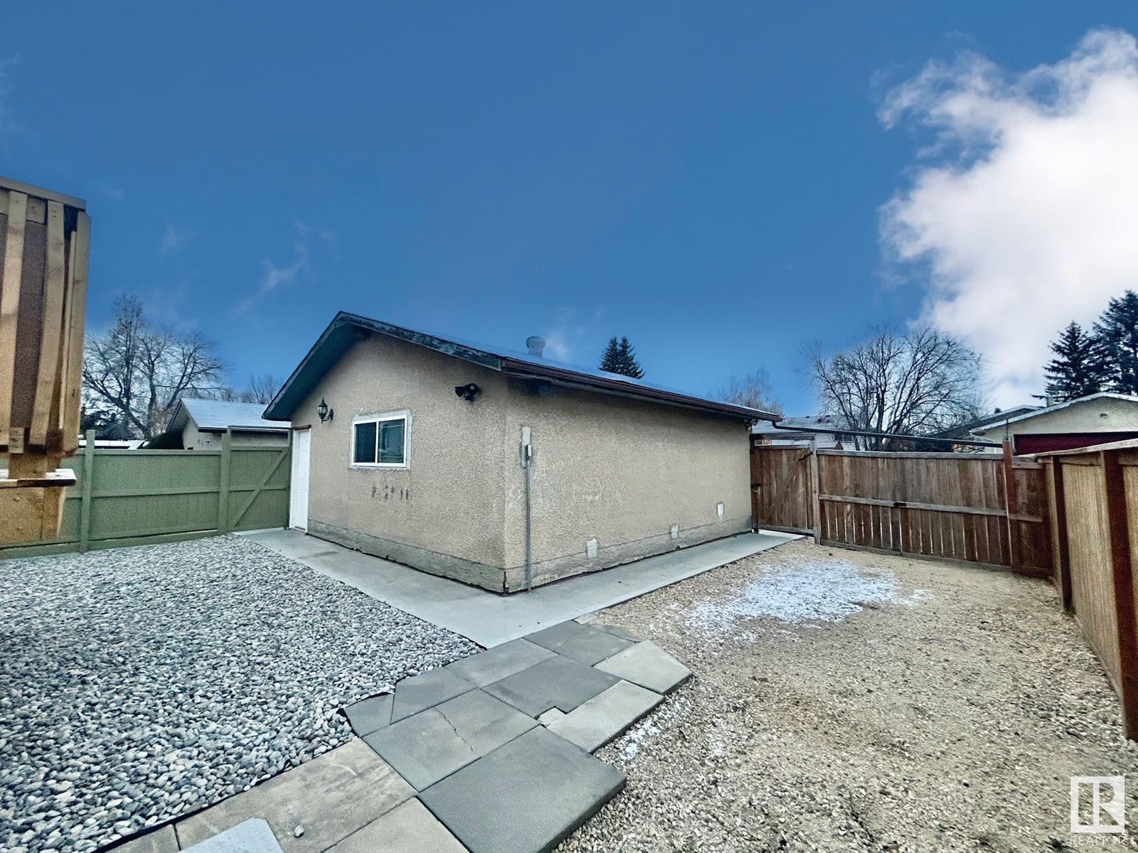 1569 Lakewood W Nw, Edmonton, Alberta  T6K 2V7 - Photo 24 - E4414350