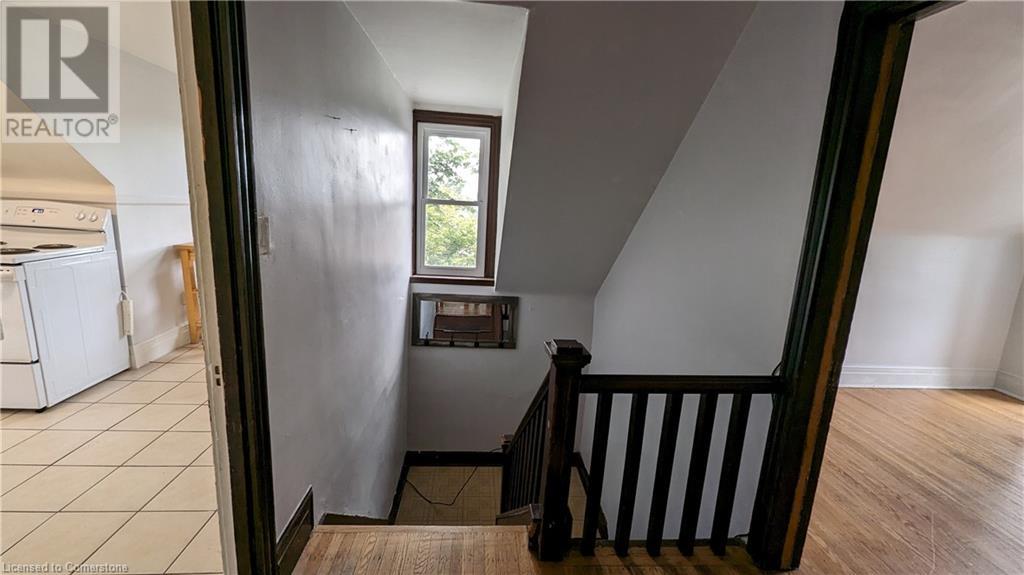 157 Herkimer Street Unit# 3, Hamilton, Ontario  L8P 2H5 - Photo 8 - 40679630