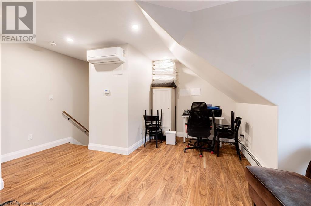 152 Sanford Avenue SHamilton, Ontario  L8M 2G9 - Photo 44 - 40679772