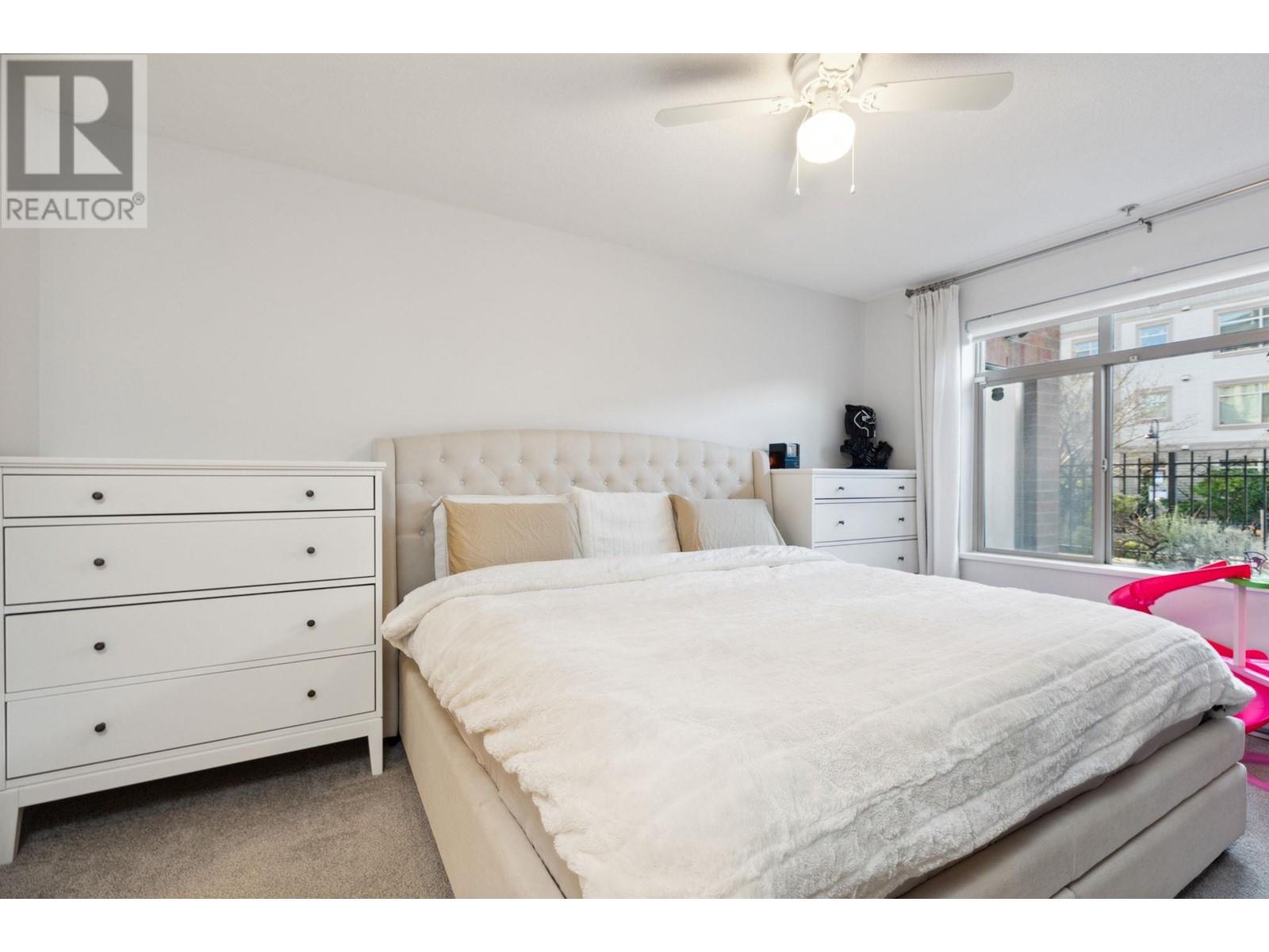 Listing Picture 12 of 34 : 105 9299 TOMICKI AVENUE, Richmond / 烈治文 - 魯藝地產 Yvonne Lu Group - MLS Medallion Club Member