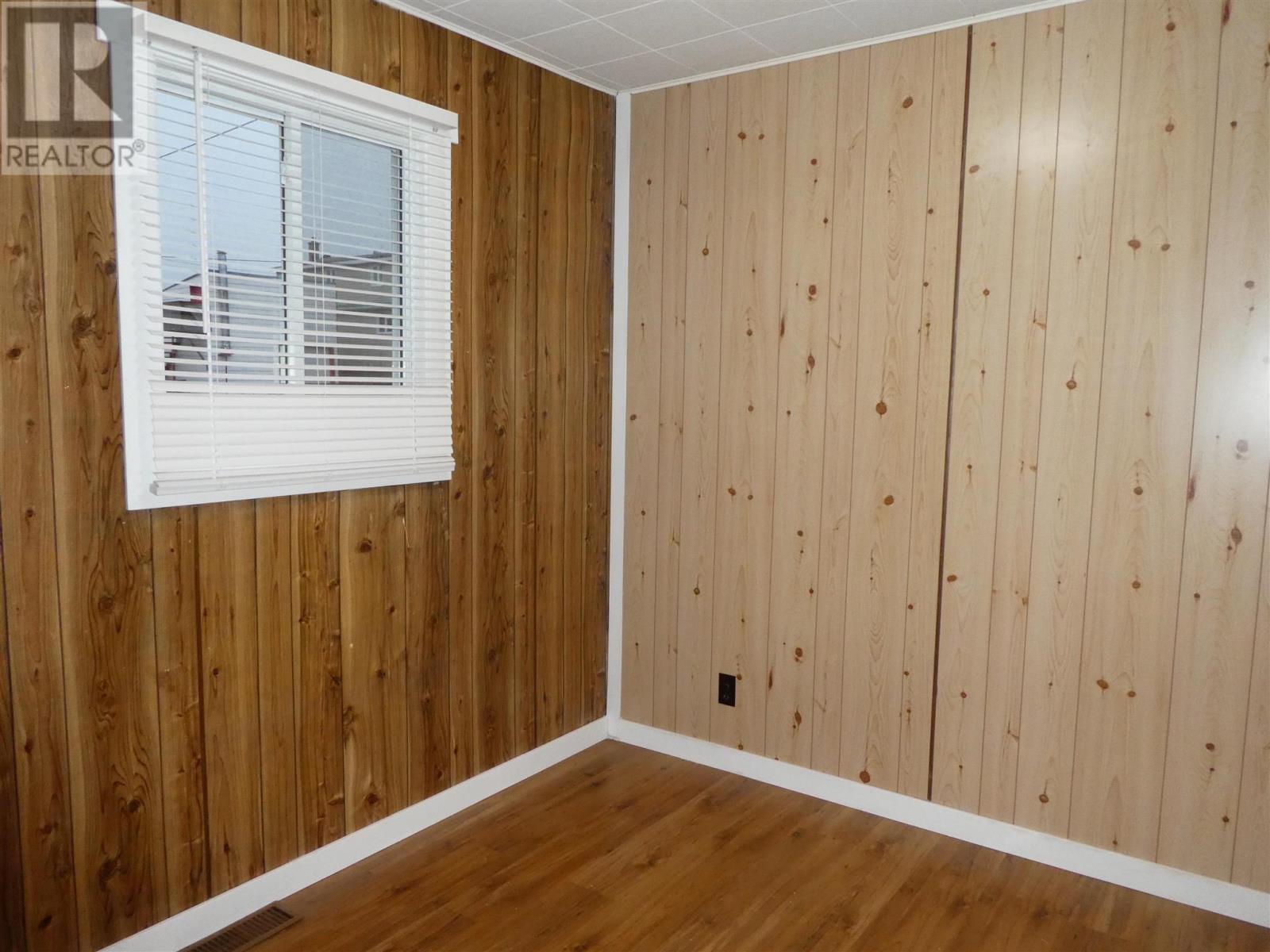 208 Third Ave Se, Geraldton, Ontario  P0T 1M0 - Photo 30 - TB243571