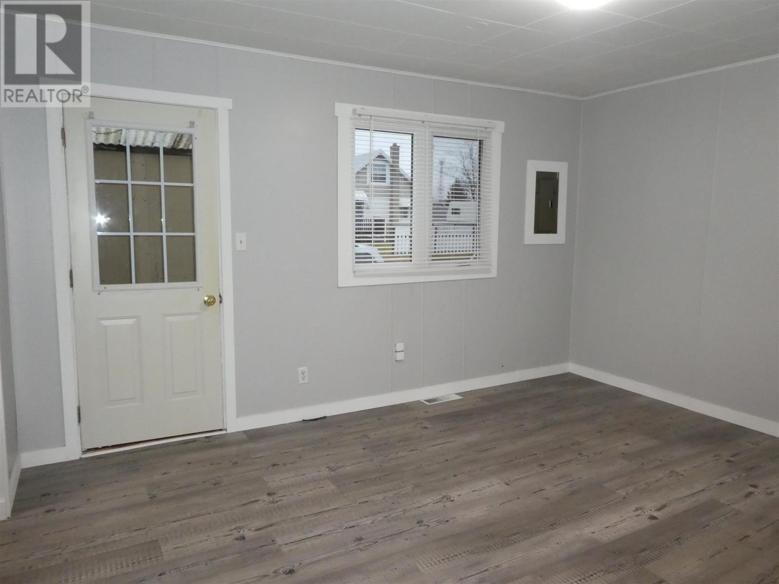 208 Third Ave Se, Geraldton, Ontario  P0T 1M0 - Photo 7 - TB243571