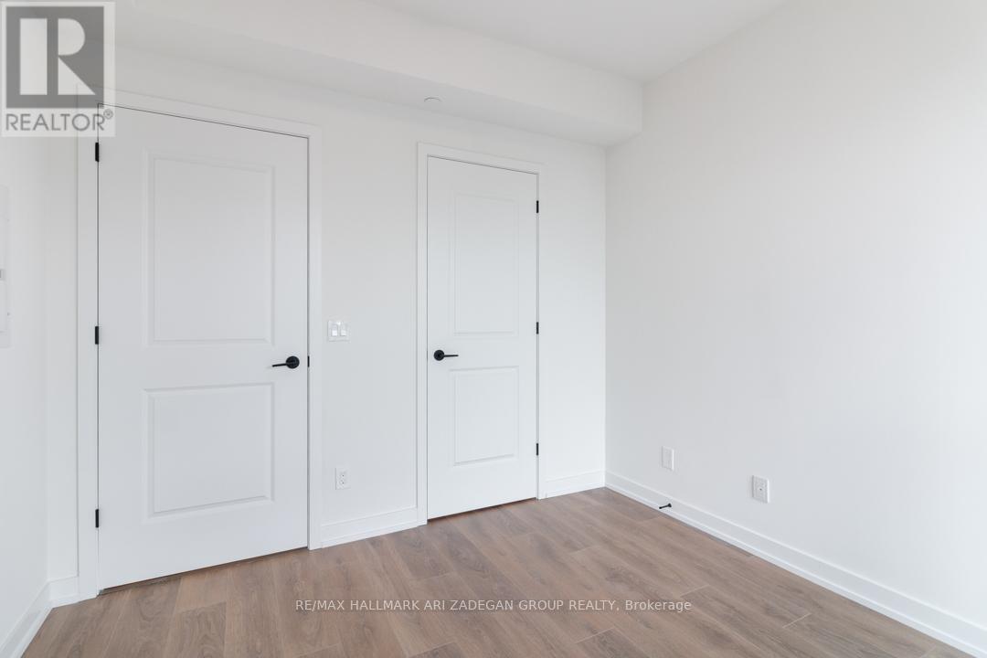 402 - 345 Wheat Boom Drive, Oakville, Ontario  L6H 0R4 - Photo 10 - W10441686