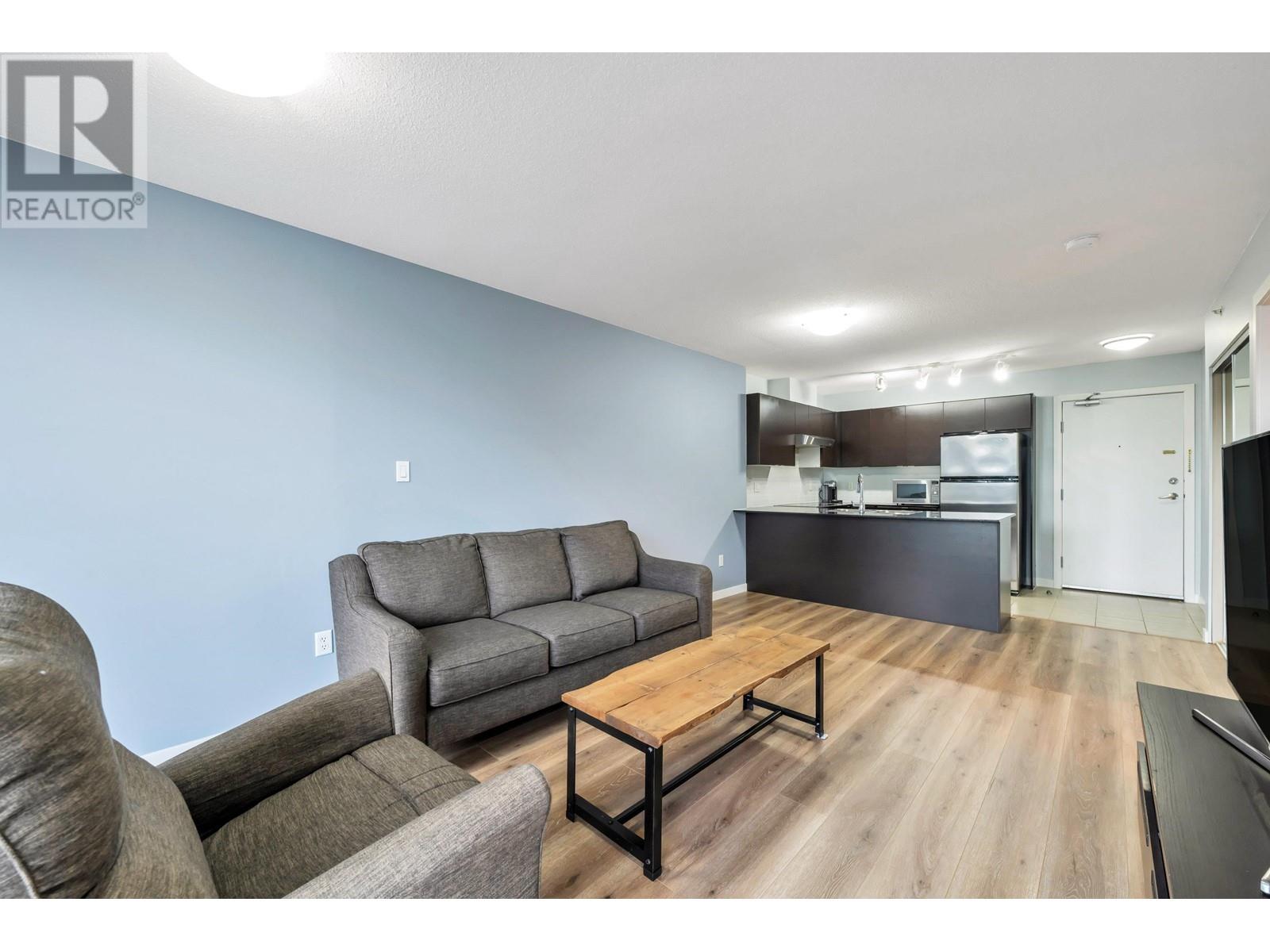 Listing Picture 6 of 31 : 1105 4118 DAWSON STREET, Burnaby / 本拿比 - 魯藝地產 Yvonne Lu Group - MLS Medallion Club Member