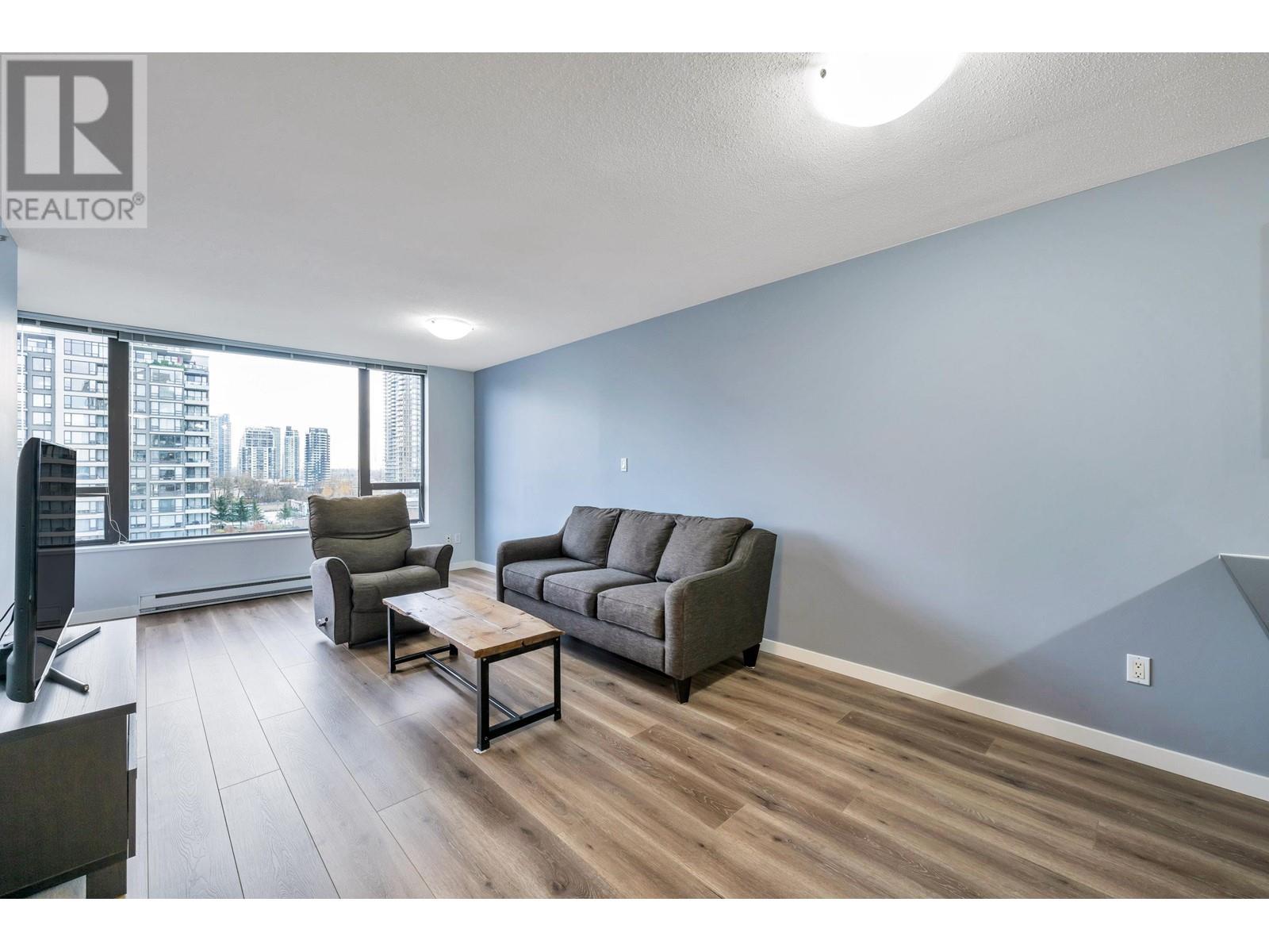 Listing Picture 5 of 31 : 1105 4118 DAWSON STREET, Burnaby / 本拿比 - 魯藝地產 Yvonne Lu Group - MLS Medallion Club Member