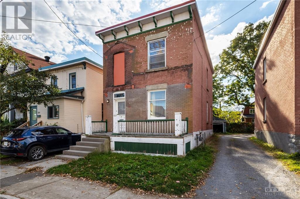100 Hamilton Avenue N, Ottawa, Ontario  K1Y 1B9 - Photo 1 - 1421115