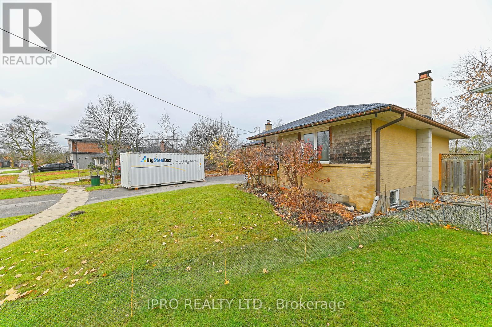 12 Mackenzie Drive, Halton Hills (Georgetown), Ontario  L7G 4B9 - Photo 29 - W10442492