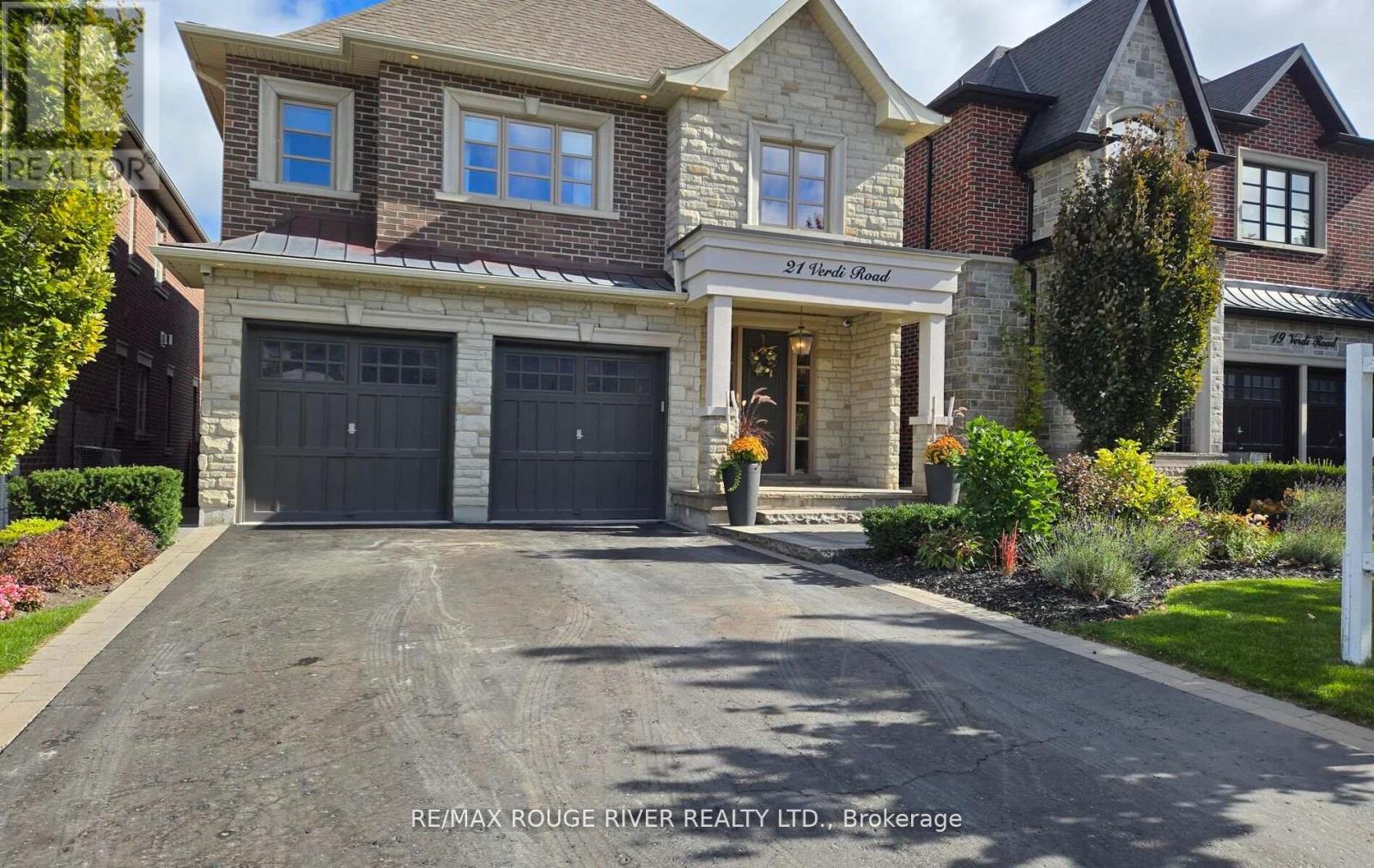 21 Verdi Road, Richmond Hill, Ontario  L4E 4P9 - Photo 3 - N10441897