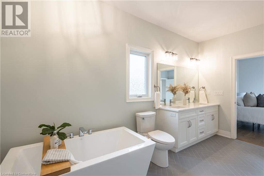 1040 Kettle Court, Fort Erie, Ontario  L2A 0E7 - Photo 32 - 40676320