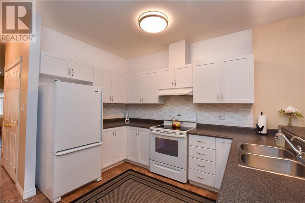 10 Cobblestone Drive Unit# 52, Paris, Ontario  N3L 4G1 - Photo 7 - 40679903