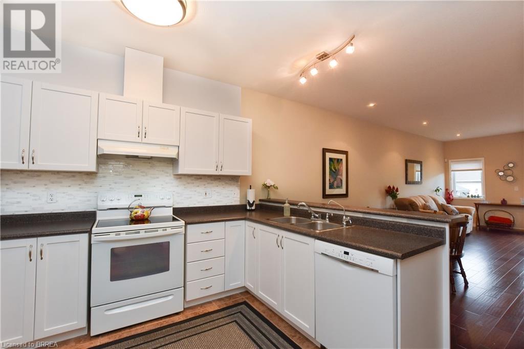 10 Cobblestone Drive Unit# 52, Paris, Ontario  N3L 4G1 - Photo 8 - 40679903