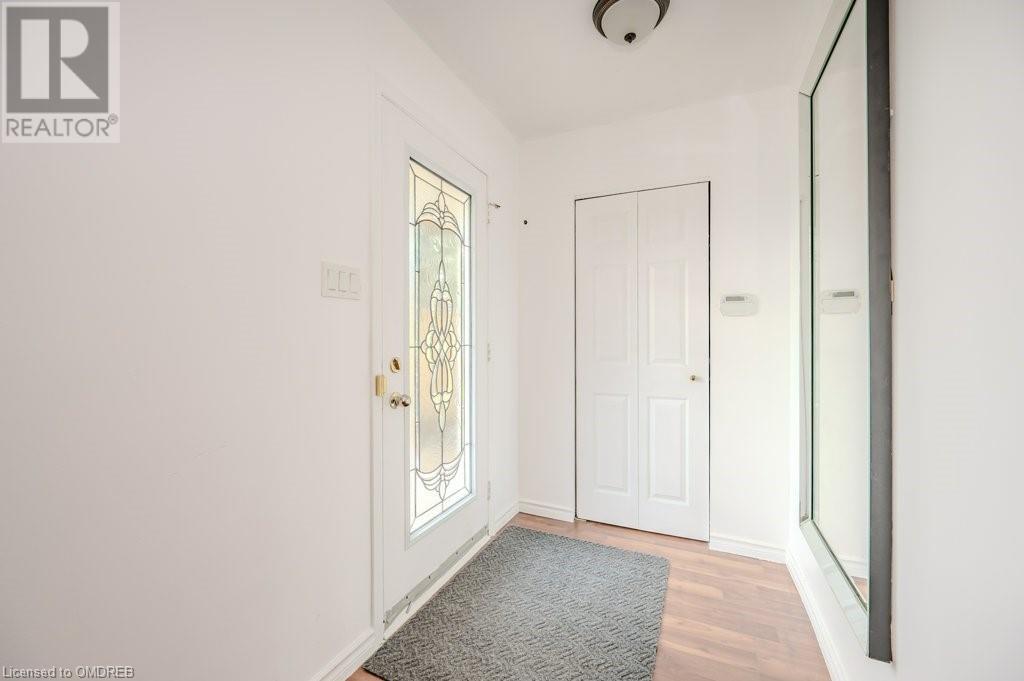 367 Yale Crescent, Oakville, Ontario  L6L 3L6 - Photo 4 - 40678950