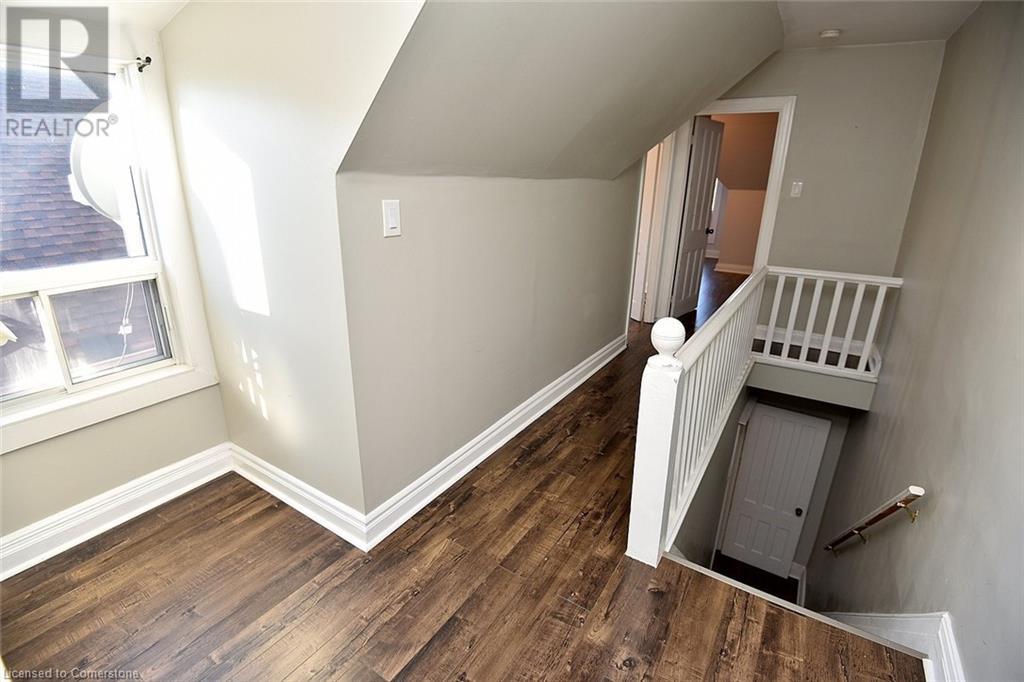 154 Park Street N, Hamilton, Ontario  L8R 2N3 - Photo 12 - 40680164