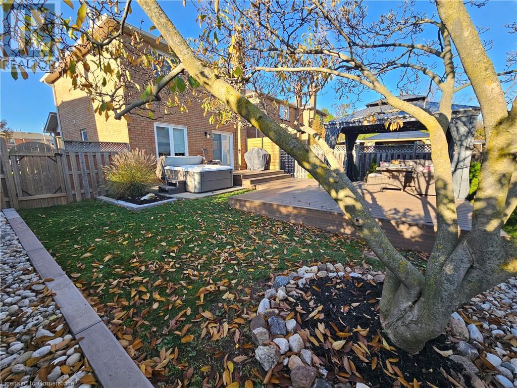 633 Amelia Crescent, Burlington, Ontario  L7L 6E6 - Photo 29 - 40680174