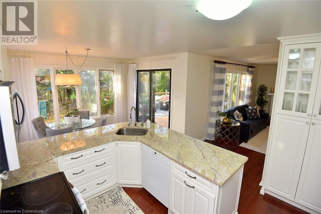 570 Harmony Avenue, Burlington, Ontario  L7N 3S8 - Photo 19 - 40680177