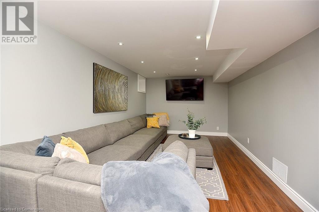 570 Harmony Avenue, Burlington, Ontario  L7N 3S8 - Photo 38 - 40680177