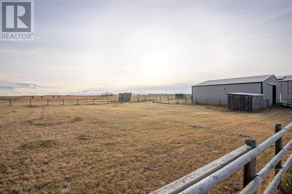 265177 Skyview Lane, Rural Rocky View County, Alberta  T4C 3A2 - Photo 39 - A2179305