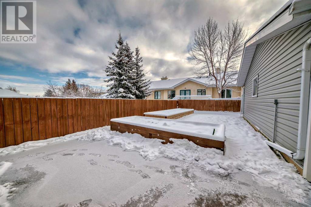 3 Sanderling Hill Nw, Calgary, Alberta  T3K 3B8 - Photo 27 - A2180222