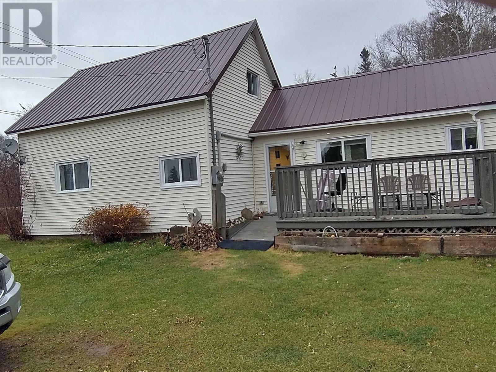 5150 Highway 2, Little Bass River, Nova Scotia  B0M 1B0 - Photo 2 - 202426640