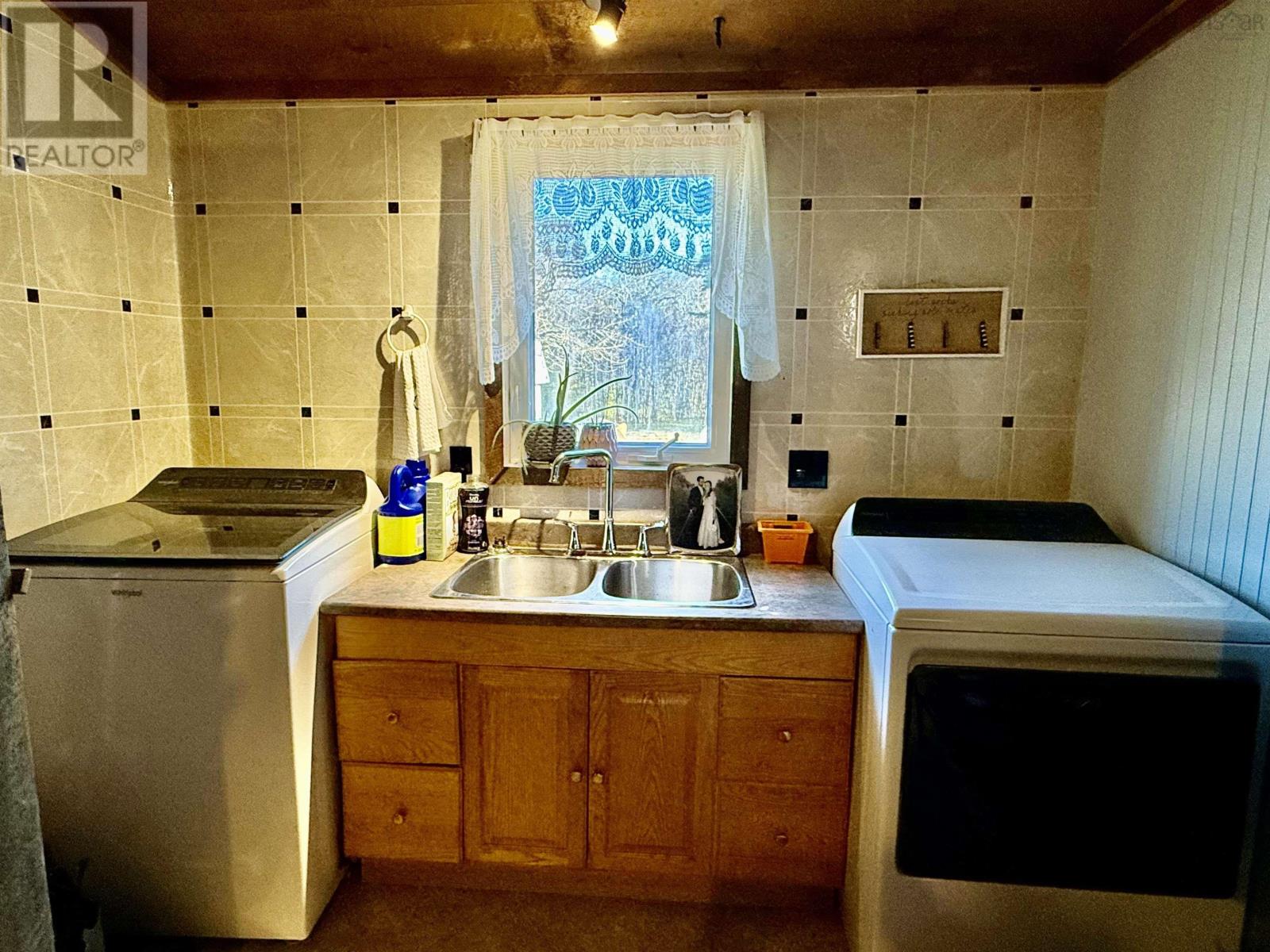 55 Bayside Drive, Brass Hill, Nova Scotia  B0W 1E0 - Photo 9 - 202427173