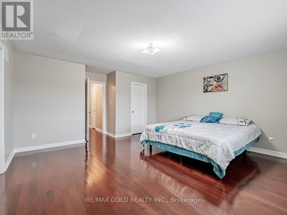 15 Royal Vista Road, Brampton, Ontario  L6Y 0K8 - Photo 29 - W10441549