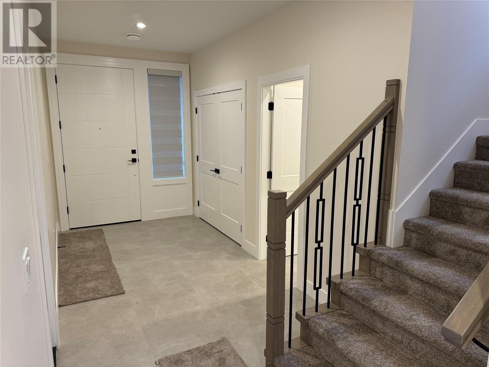 Property at 19950 McCarthy Road Unit# 25 image 3